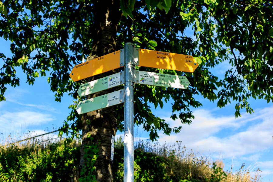 Beschilderung der Wanderwege in Weinstadt