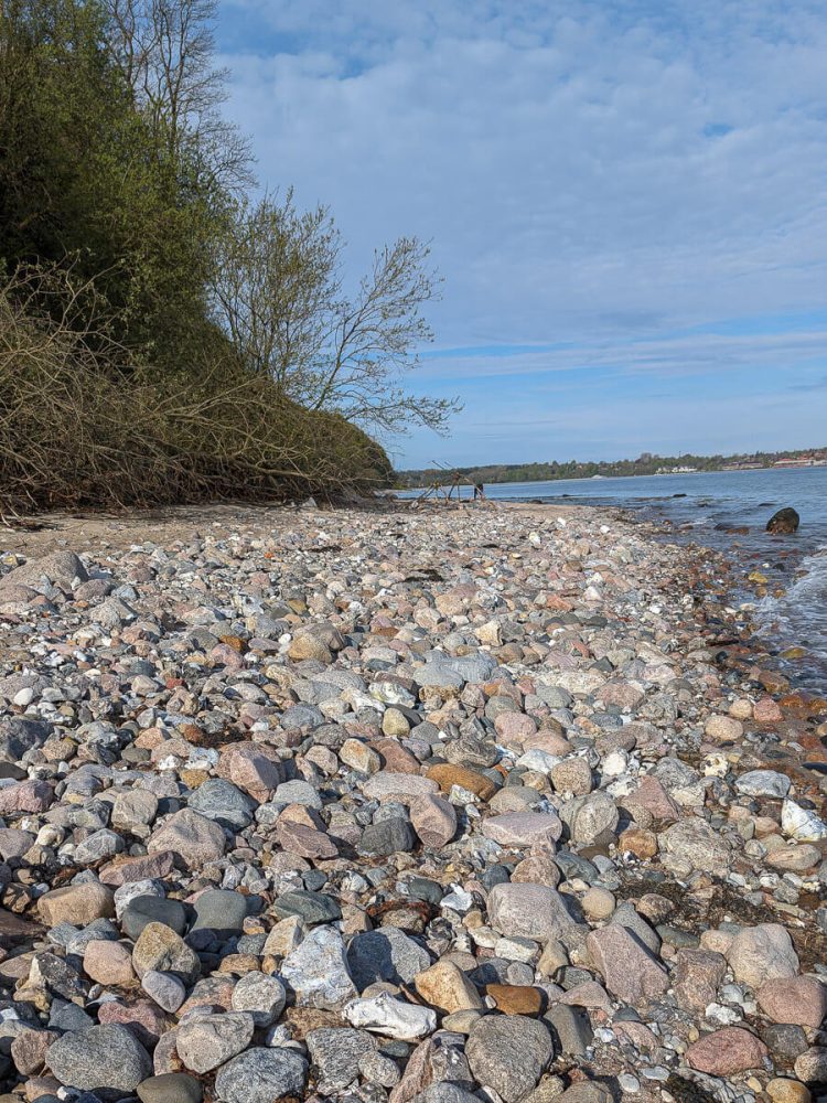 Steiniger Strand bei Eckernförde